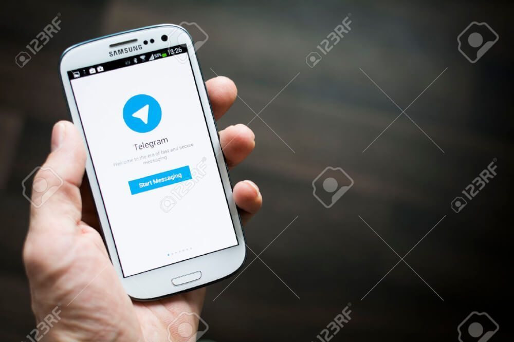 آموزش ارسال اموجی و استیکر در تلگرام