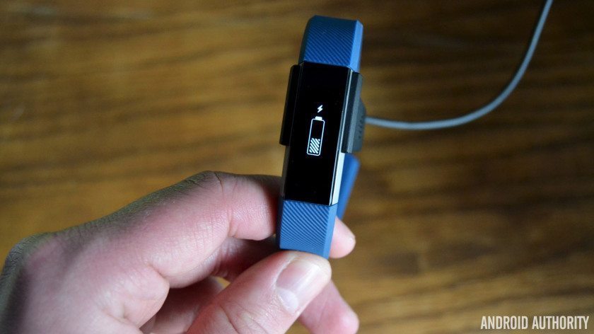 مشکلات رایج انواع دستبند هوشمند فیت بیت (Fitbit) و راه حل آن‌ها