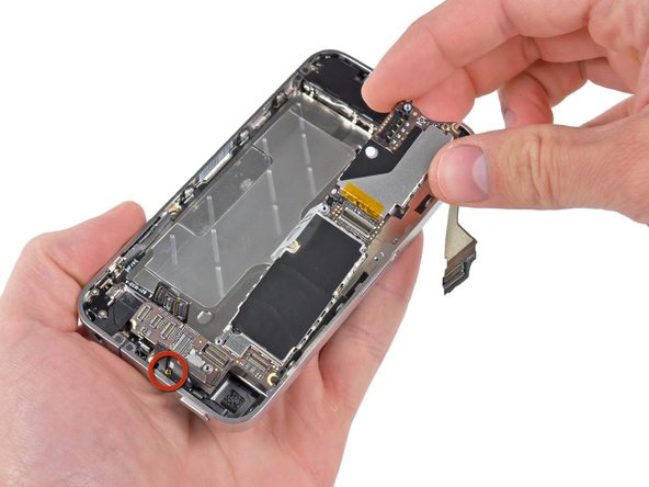 تعمیرات آیفون : آموزش تعویض برد آیفون 4 اپل