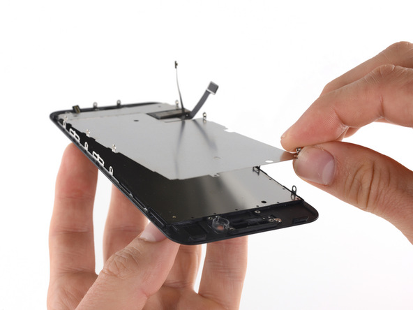 پلیت محافظ صفحه نمایش آیفون 7 تعمیری را بردارید.
