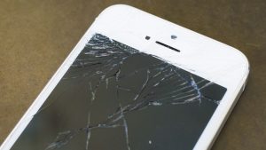 تعویض گلس یا شیشه شکسته iPhone 7 Plus