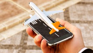 راهنمای کامل خرید بلیط هواپیما با موبایل